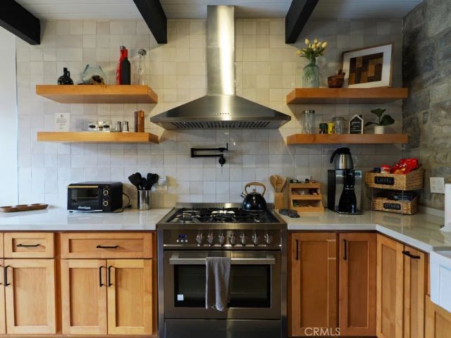 28596 North Bay, Lake Arrowhead, CA 92352
