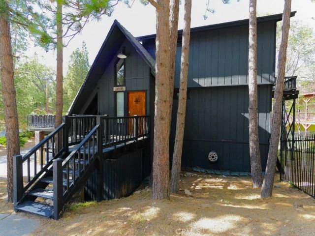 28596 North Bay, Lake Arrowhead, CA 92352