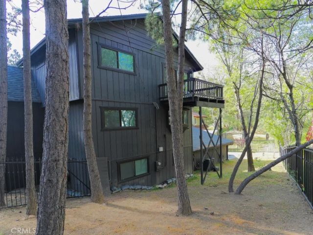 28596 North Bay, Lake Arrowhead, CA 92352