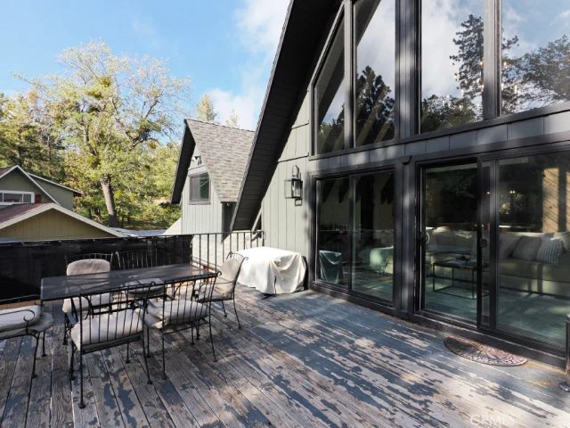 28596 North Bay, Lake Arrowhead, CA 92352