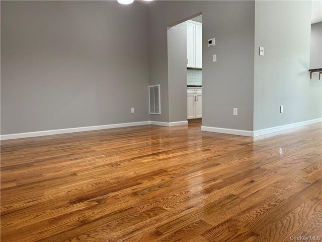 16 Pinto Road W, Middletown, NY 10941