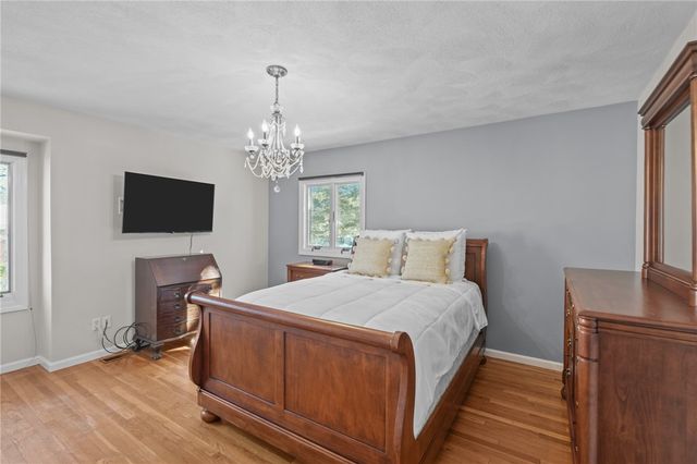 82 Mountain Laurel Drive, Cranston, RI 02920