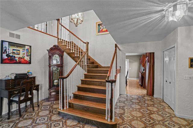 82 Mountain Laurel Drive, Cranston, RI 02920