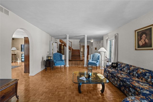 82 Mountain Laurel Drive, Cranston, RI 02920