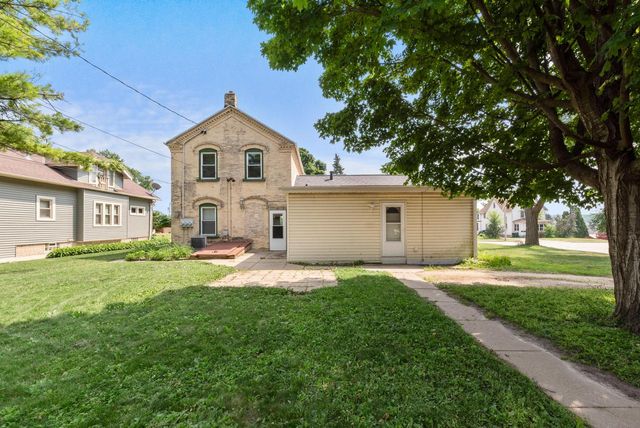 224 E Washington STREET #228, West Bend, WI 53095
