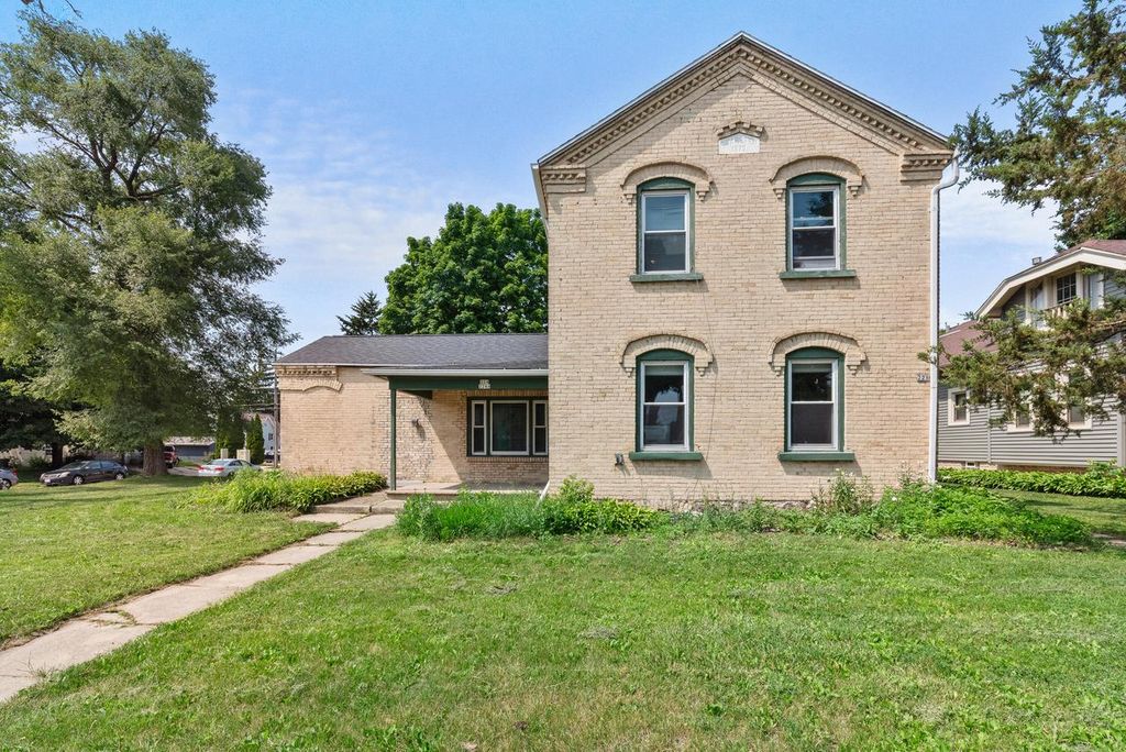 224 E Washington STREET #228, West Bend, WI 53095