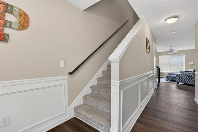 9 Darbys Run Way, Hiram, GA 30141