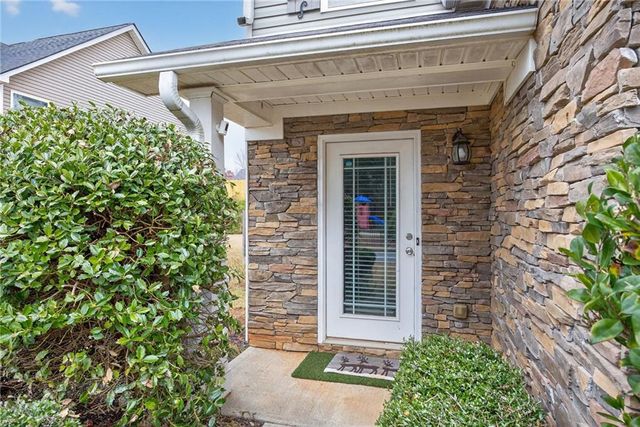 9 Darbys Run Way, Hiram, GA 30141