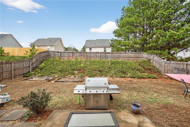 9 Darbys Run Way, Hiram, GA 30141