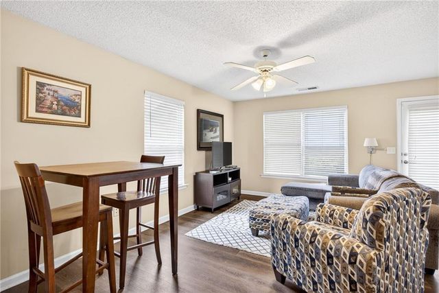 9 Darbys Run Way, Hiram, GA 30141