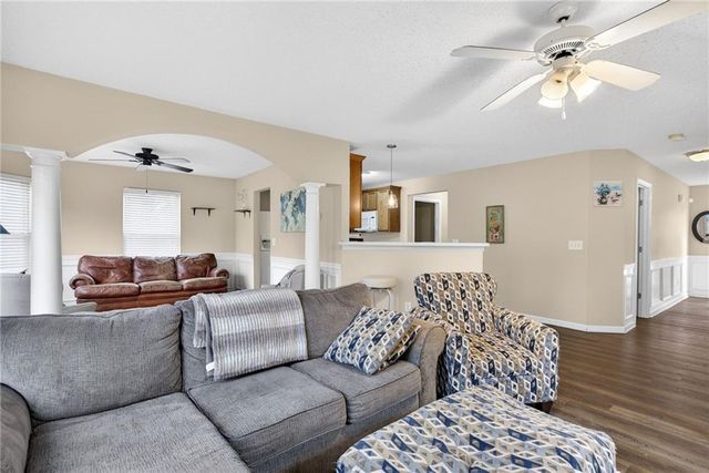 9 Darbys Run Way, Hiram, GA 30141