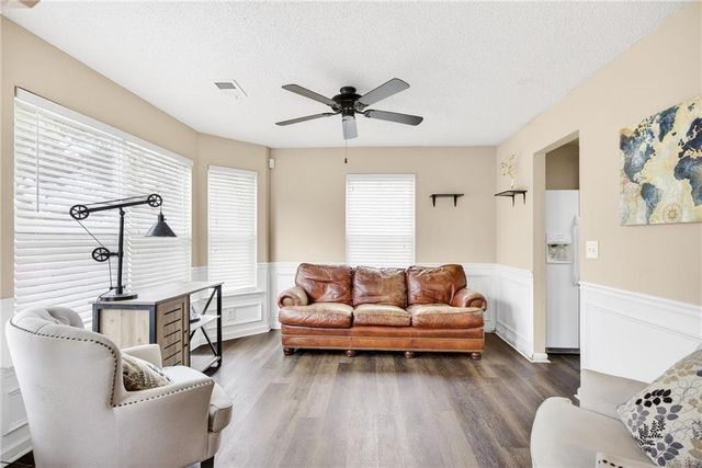 9 Darbys Run Way, Hiram, GA 30141