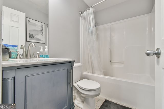 987 Park Hollow Way, Lawrenceville, GA 30043