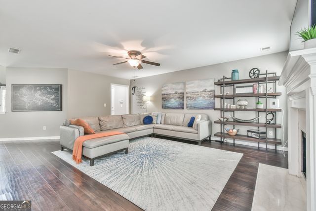 987 Park Hollow Way, Lawrenceville, GA 30043