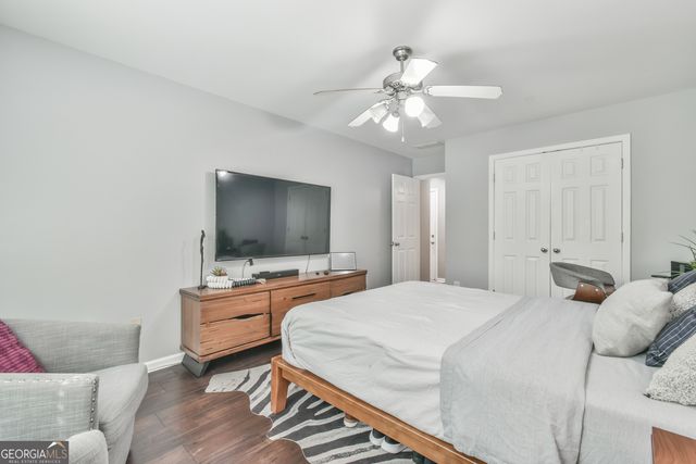 987 Park Hollow Way, Lawrenceville, GA 30043