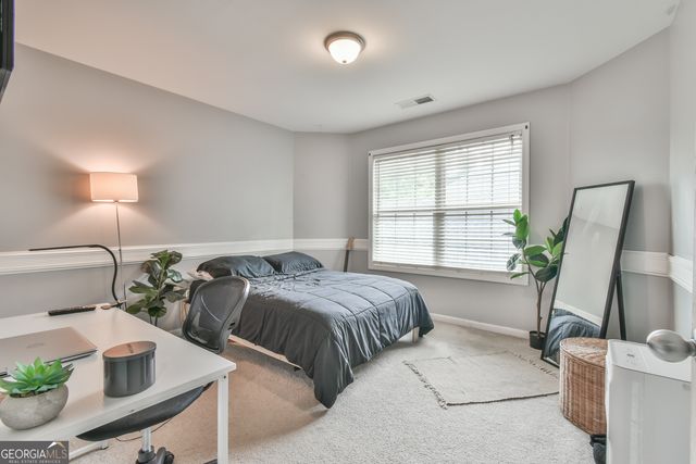 987 Park Hollow Way, Lawrenceville, GA 30043