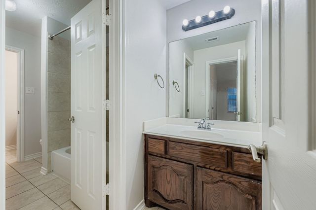 25415 Woodvine Ridge Drive, Richmond, TX 77406