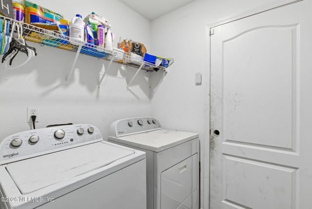 5979 CROSBY LAKE Way E, Macclenny, FL 32063