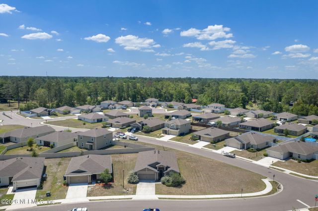 5979 CROSBY LAKE Way E, Macclenny, FL 32063