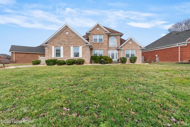 5027 Hunters Point Cir, Louisville, KY 40216