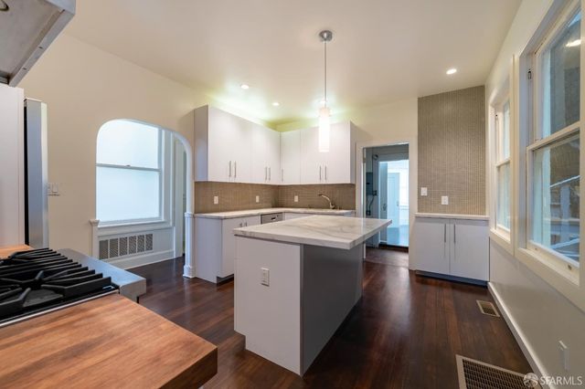 851 Lombard Street 851, San Francisco, CA 94133