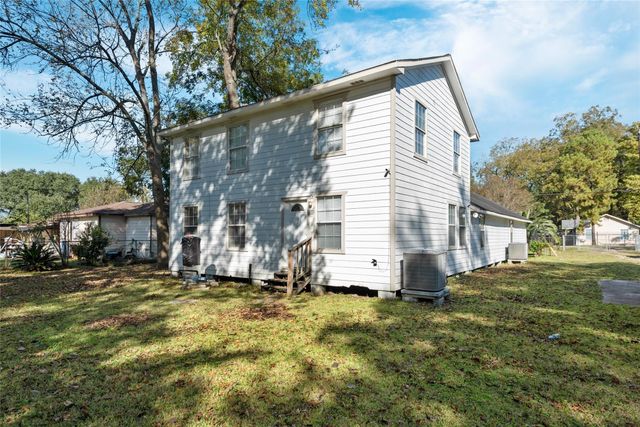 1728 Connorvale Road B, Houston, TX 77039