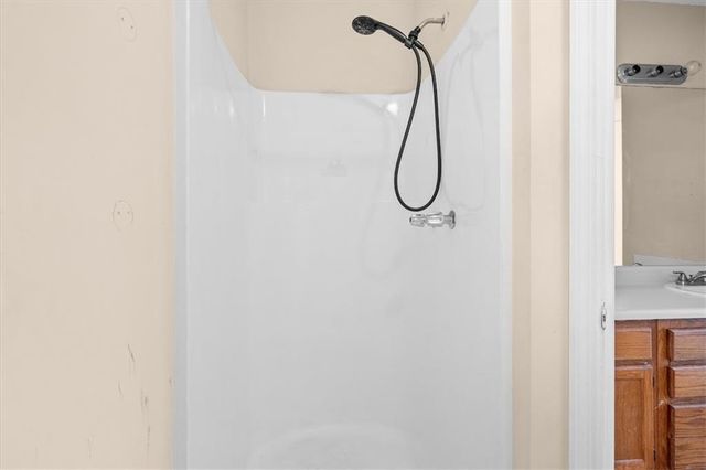 2560 Picardy N Circle, College Park, GA 30349