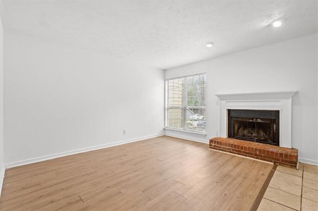 2560 Picardy N Circle, College Park, GA 30349