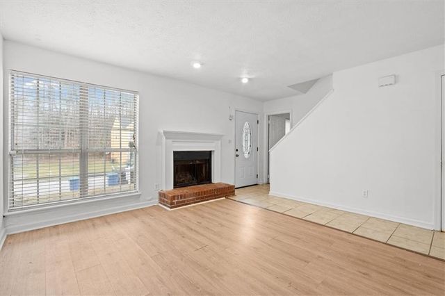 2560 Picardy N Circle, College Park, GA 30349