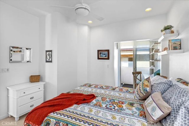 207 42nd Street, Manhattan Beach, CA 90266