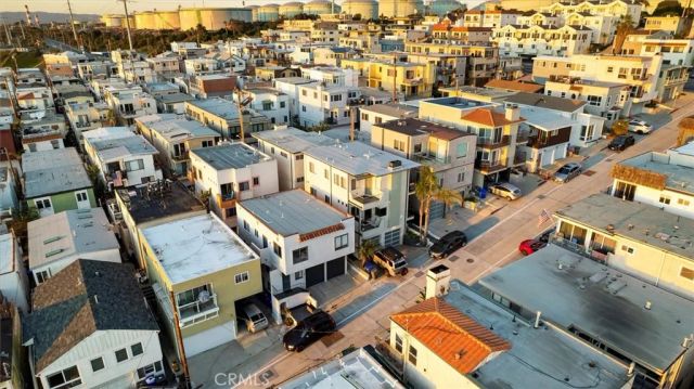 207 42nd Street, Manhattan Beach, CA 90266