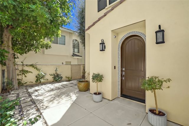 318 California Street, Arcadia, CA 91006
