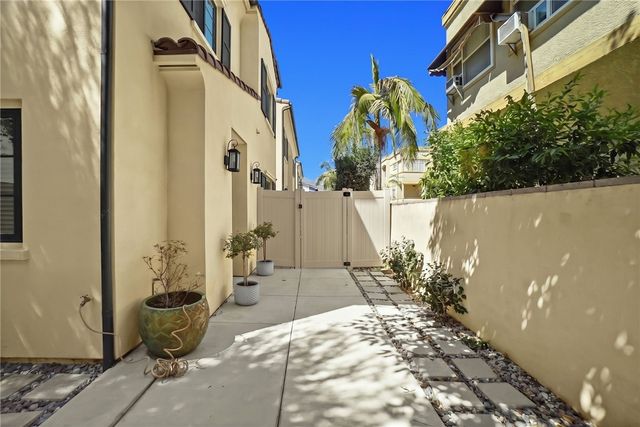 318 California Street, Arcadia, CA 91006