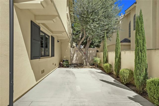 318 California Street, Arcadia, CA 91006