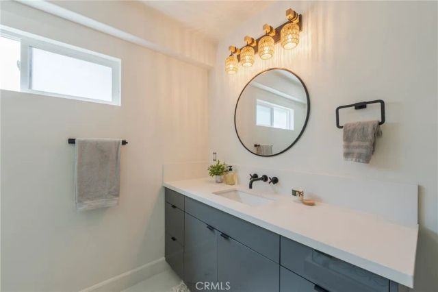 5714 Brushton, Los Angeles, CA 90008