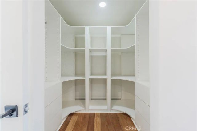 5714 Brushton, Los Angeles, CA 90008