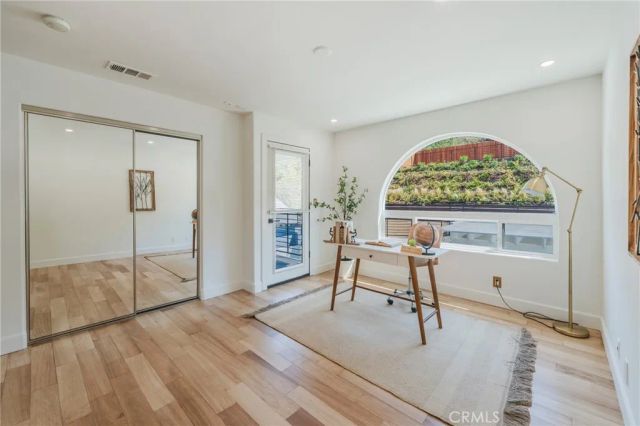 5714 Brushton, Los Angeles, CA 90008