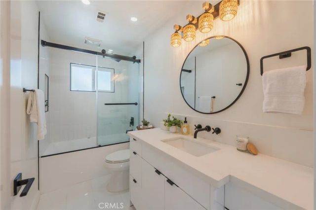 5714 Brushton, Los Angeles, CA 90008