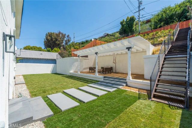 5714 Brushton, Los Angeles, CA 90008