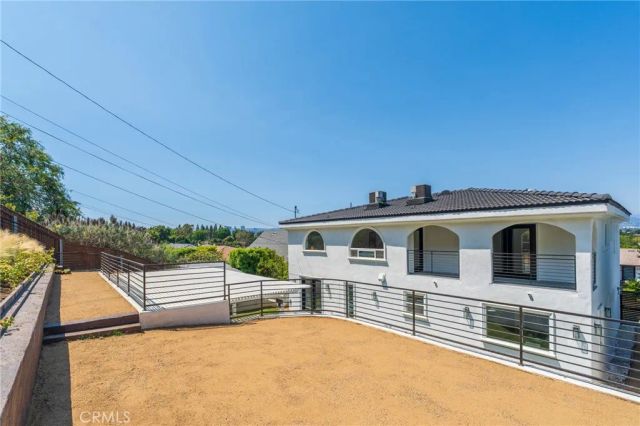 5714 Brushton, Los Angeles, CA 90008