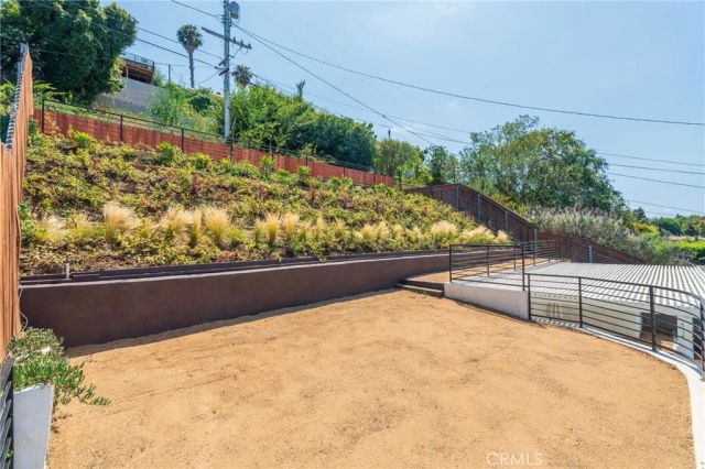 5714 Brushton, Los Angeles, CA 90008