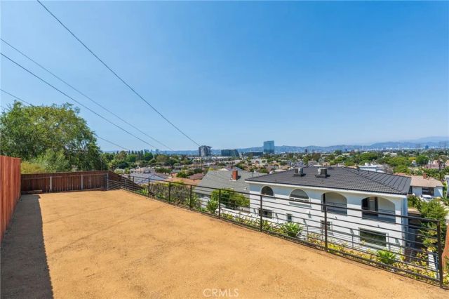 5714 Brushton, Los Angeles, CA 90008