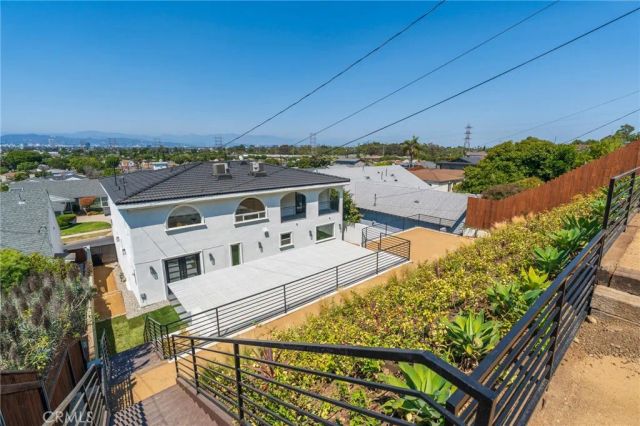 5714 Brushton, Los Angeles, CA 90008