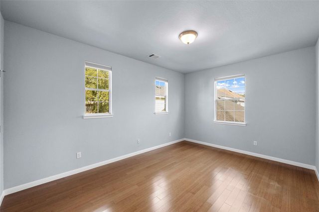 6704 Menchaca RD 29, Austin, TX 78745