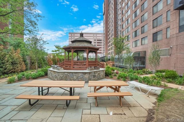 4 Martine Avenue 1212, White Plains, NY 10606