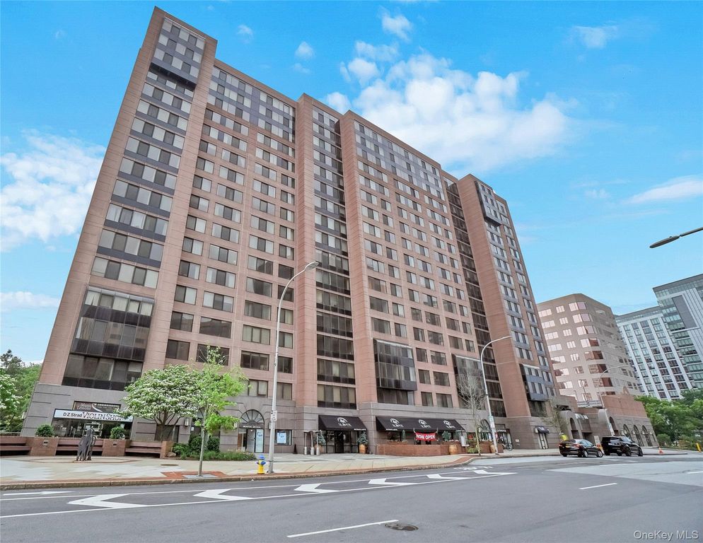 4 Martine Avenue 1212, White Plains, NY 10606