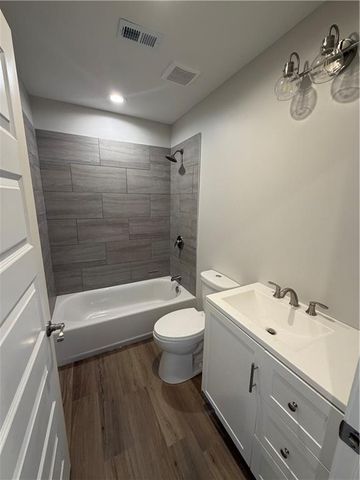 209 W 2nd Street, Creighton, MO 64739