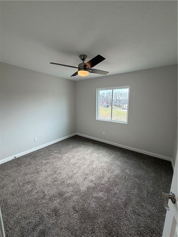 209 W 2nd Street, Creighton, MO 64739