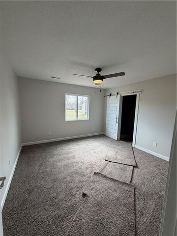 209 W 2nd Street, Creighton, MO 64739