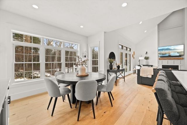 401 South Street, Foxboro, MA 02035